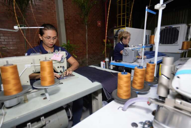 Adece e IEL Ceará firmam parceria para potencializar inovação e competitividade na moda local